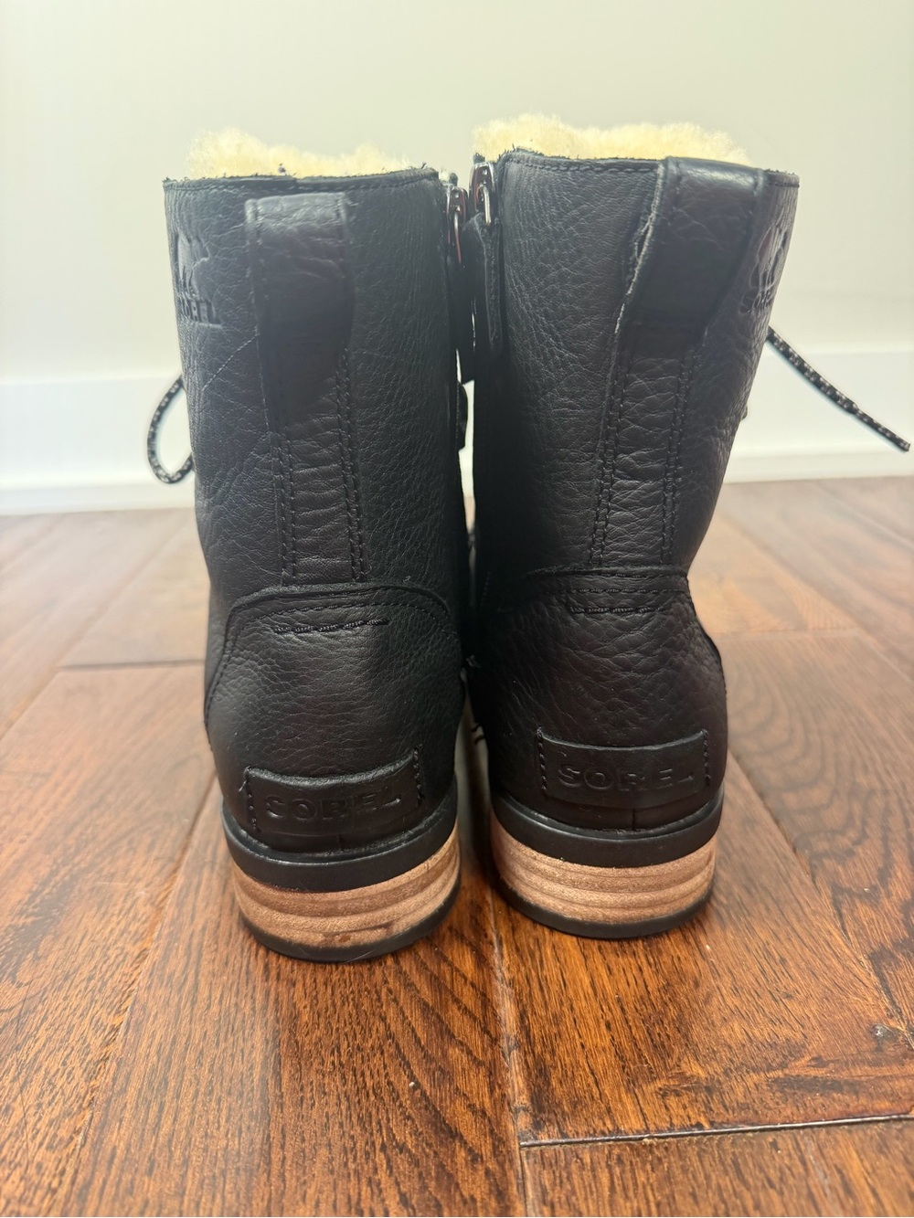 Sorel Black Waterproof Leather Shearling Lace Up Boots Size 7 - Picture 5 of 7